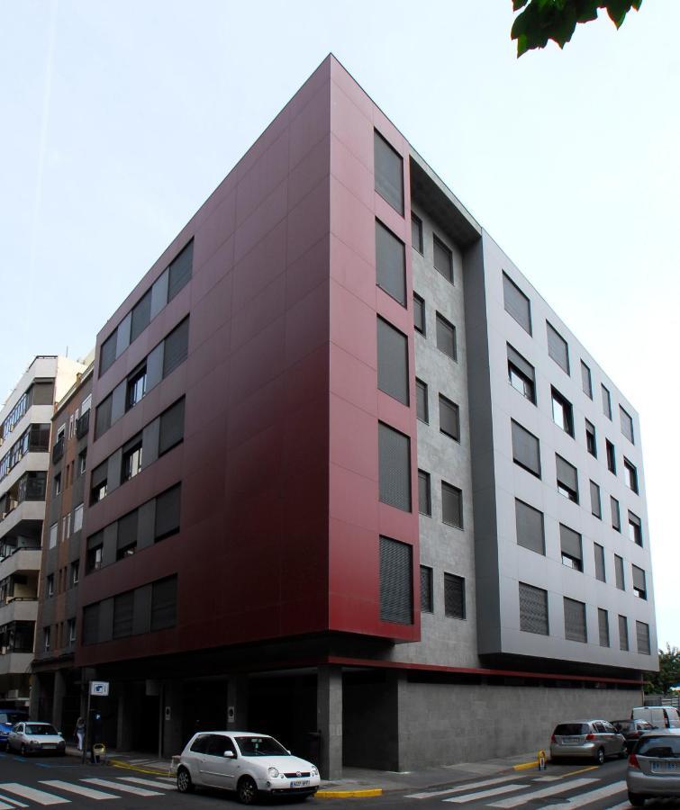 Ohannahome's Maroon